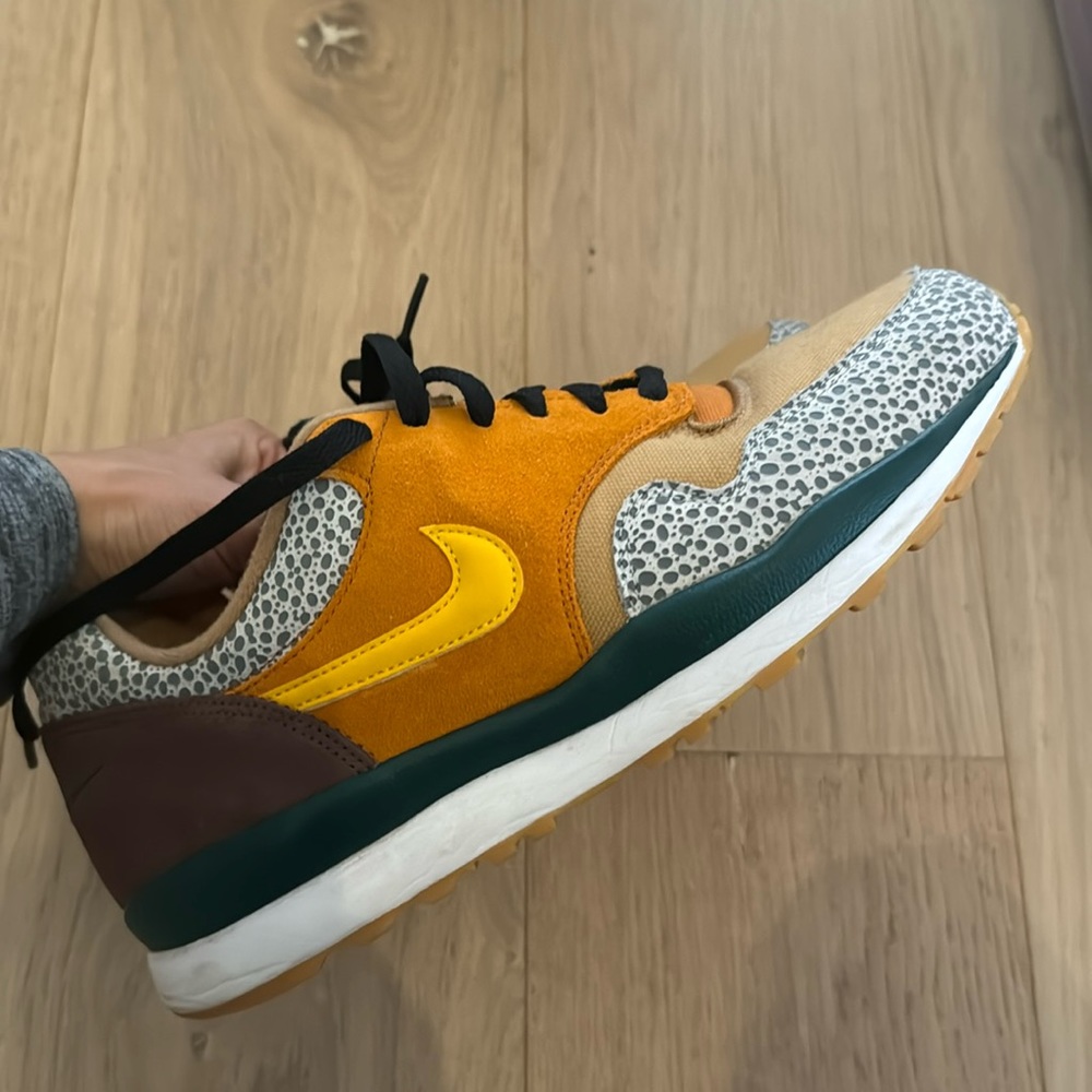 Men’s size 9 Nikes. Multi-color.